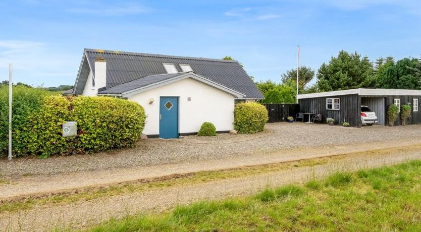 Photo of "Aliza" - 300m to the fjord