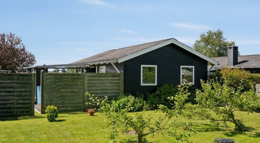 Photo of "Ainikki" - 200m from the sea