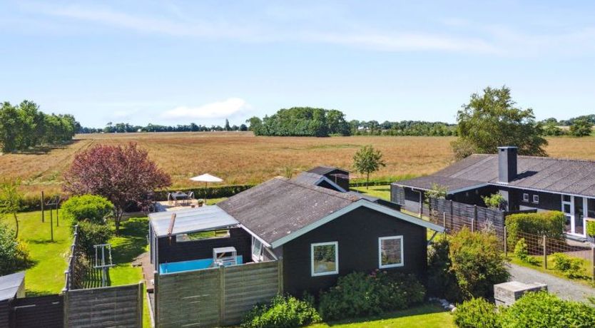 Photo of "Ainikki" - 200m from the sea