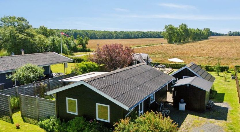 Photo of "Ainikki" - 200m from the sea