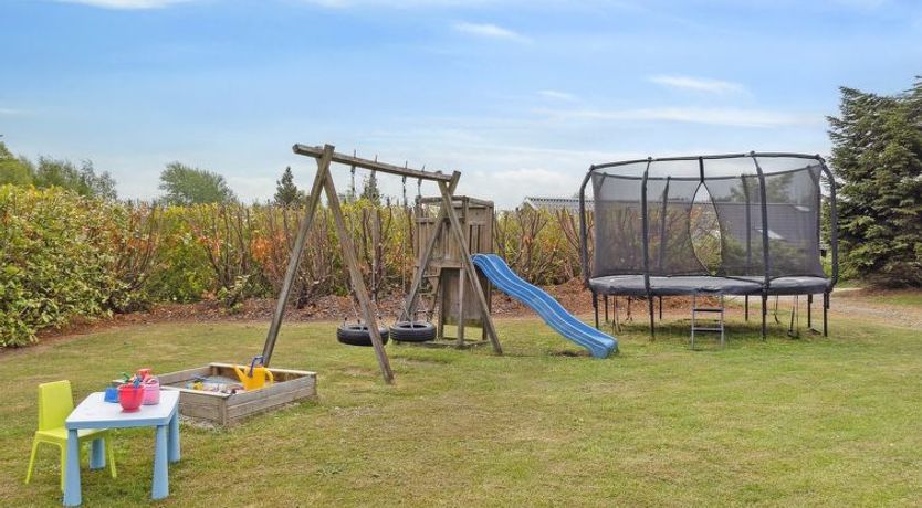 Photo of "Hallveig" - 1.1km from the sea