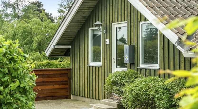 Photo of "Simonia" - 600m from the sea