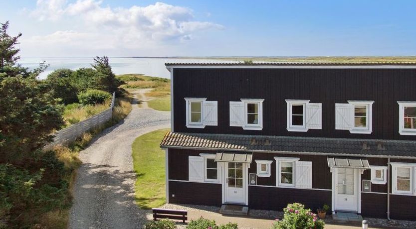 Photo of "Hubertine" - 100m to the fjord