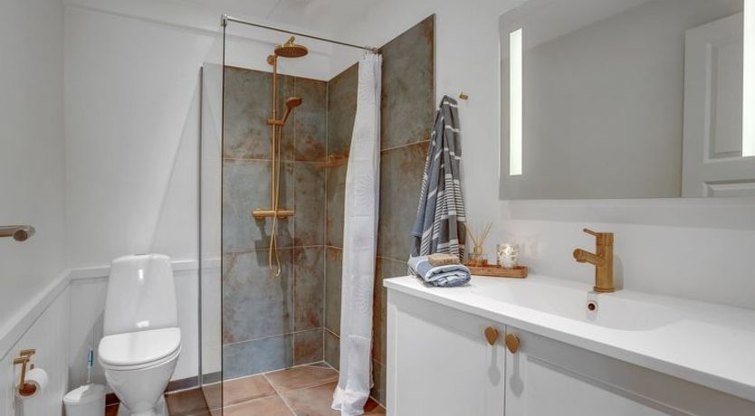 Photo of "Annelouise" - 100m from the sea