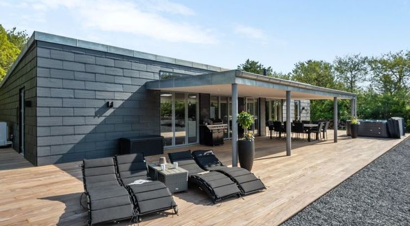 Photo of "Hiorulf" - 1.4km from the sea