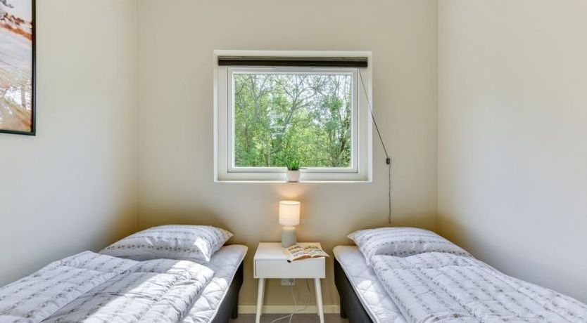 Photo of "Hiorulf" - 1.4km from the sea