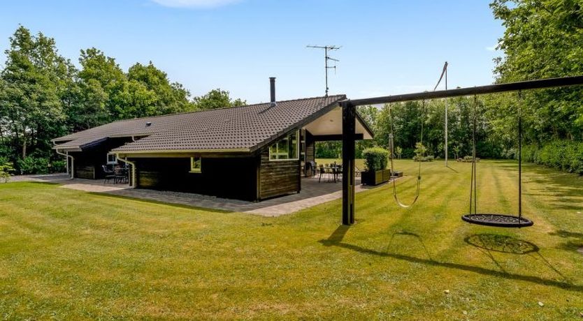 Photo of "Yorrit" - 500m to the fjord