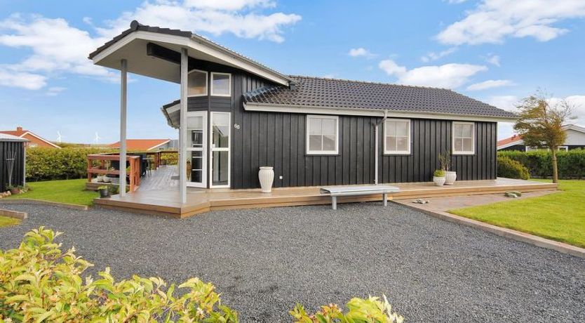 Photo of "Eberta" - 200m to the fjord