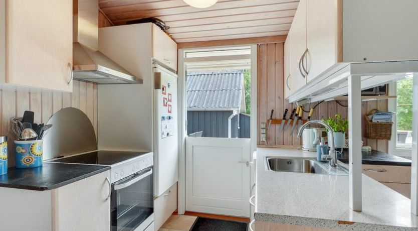 Photo of "Dali" - 400m to the fjord