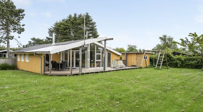 Photo of "Virpi" - 400m from the sea