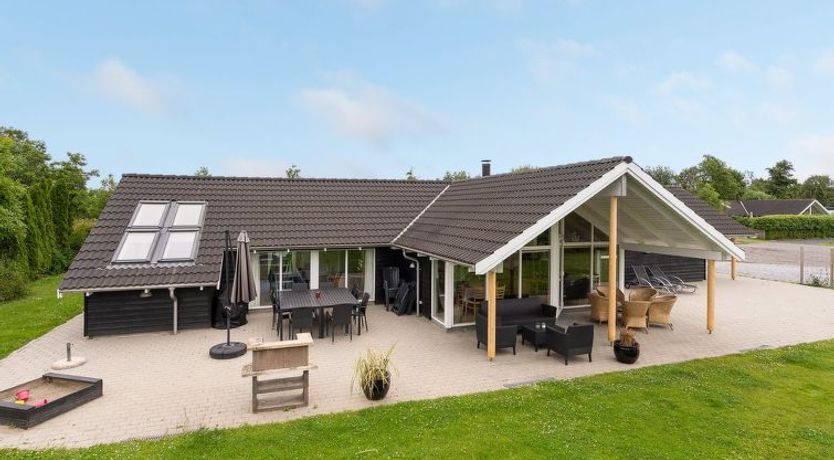 Photo of "Harek" - 800m from the sea