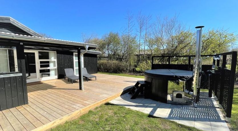 Photo of "Gustaf" - 400m to the fjord