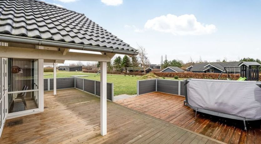 Photo of "Gertrude" - 1.1km to the fjord