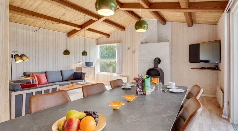 Photo of "Westman" - 200m from the sea