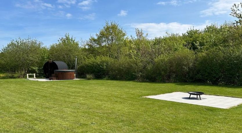 Photo of "Hasten" - 600m from the sea