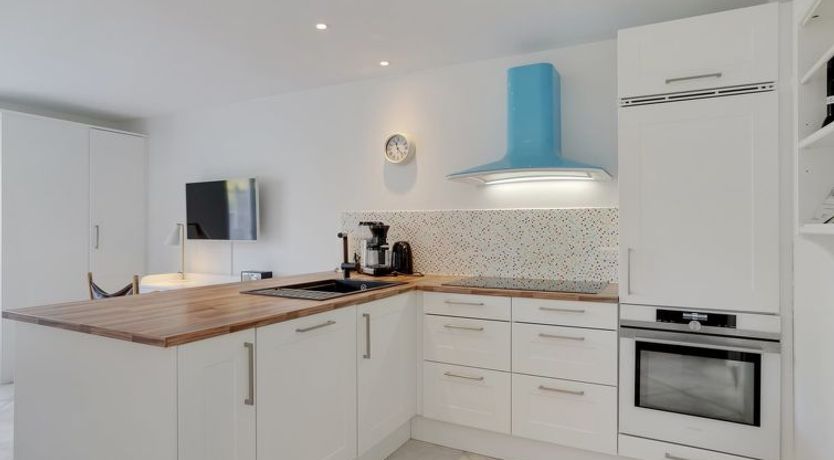 Photo of "Lenke" - 100m from the sea