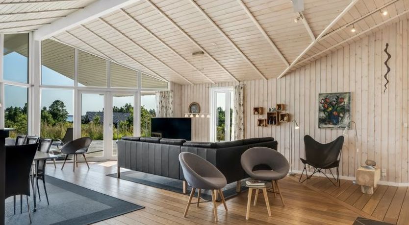 Photo of "Eljas" - 200m to the fjord