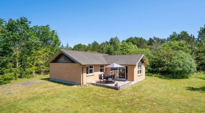 Photo of "Tille" - 700m to the fjord