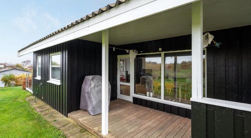 Photo of "Clarita" - 300m to the fjord