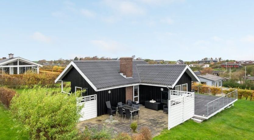 Photo of "Clarita" - 300m to the fjord