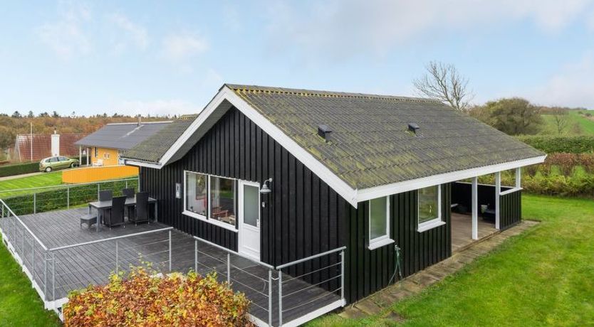 Photo of "Clarita" - 300m to the fjord