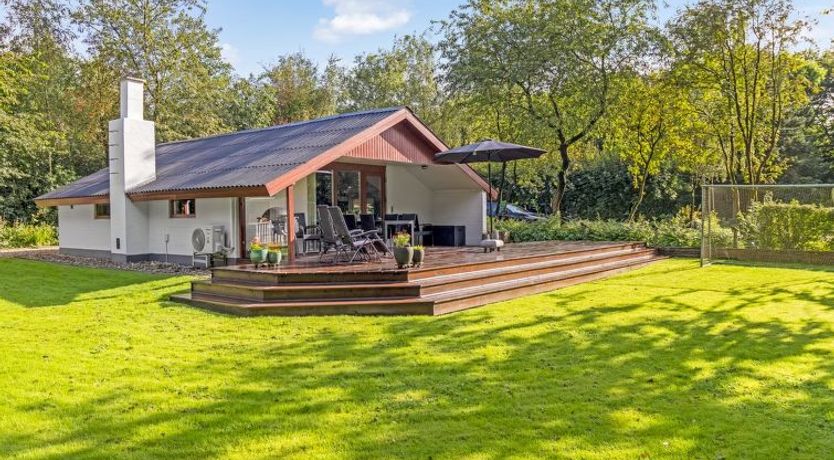 Photo of "Carlene" - 25km from the sea