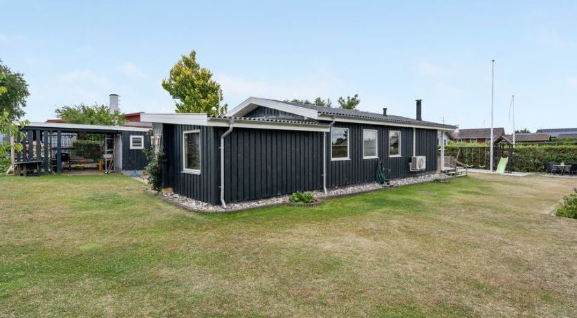 Photo of "Asya" - 600m from the sea