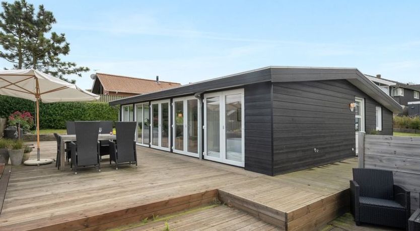 Photo of "Elain" -  from the sea