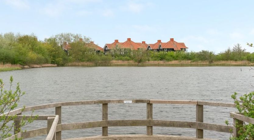 Photo of "Allyson" - 450m from the sea