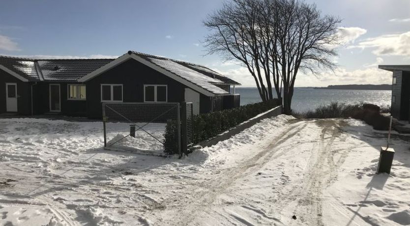 Photo of "Lander" - 20m from the sea