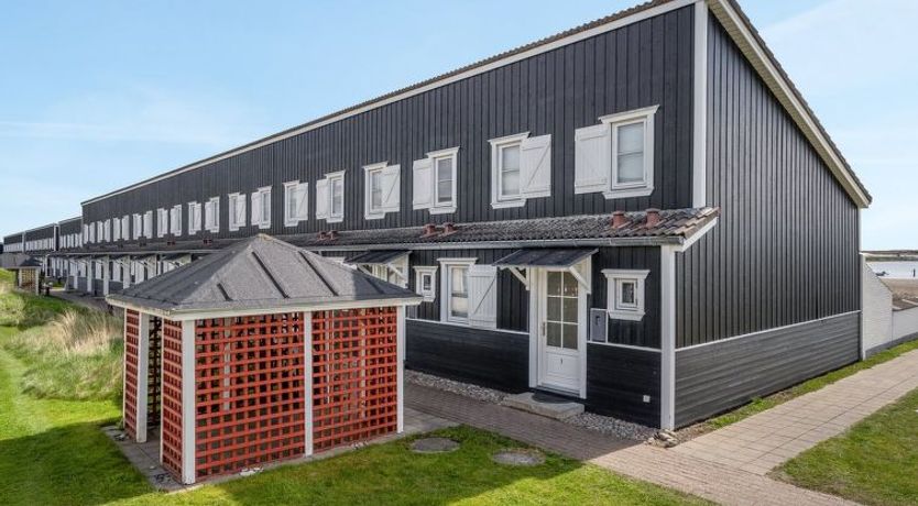 Photo of "Siunde" - 100m to the fjord