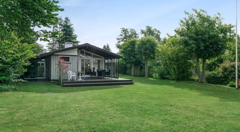 Photo of "Juditha" - 400m from the sea