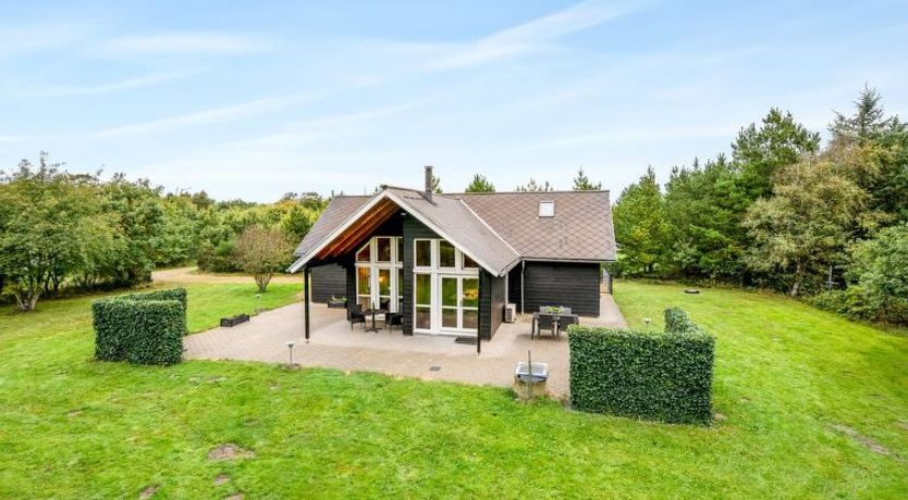 Photo of "Yvonna" - 350m to the fjord