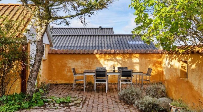 Photo of "Ethly" - 50m from the sea