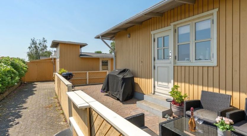 Photo of "Hwitserk" - 5m from the sea