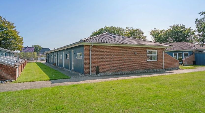 Photo of "Nomi" - 85m from the sea