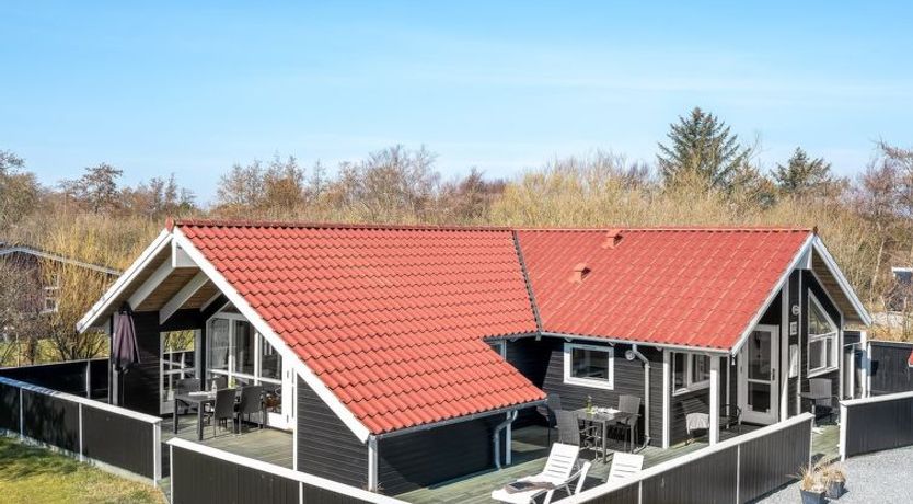 Photo of "Germaine" - 1.2km from the sea