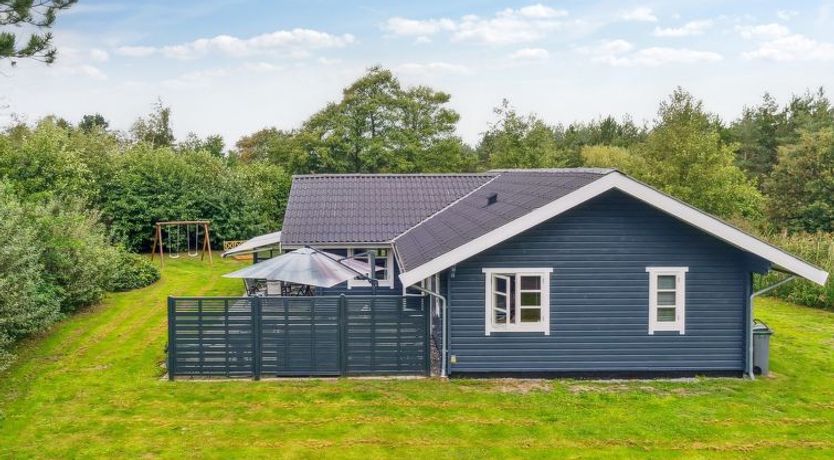 Photo of "Aldis" - 300m from the sea