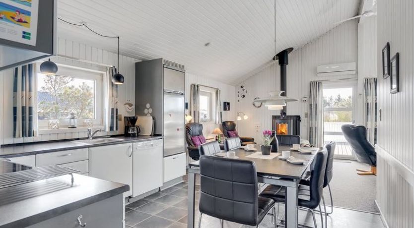 Photo of "Esir" - 800m from the sea