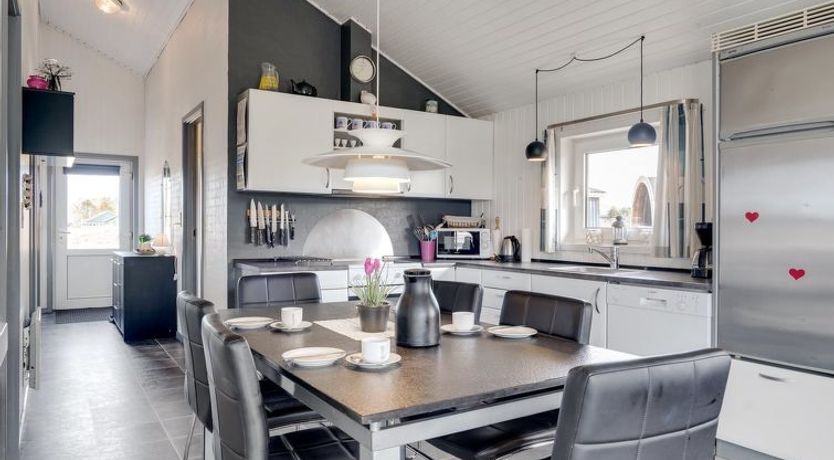 Photo of "Esir" - 800m from the sea