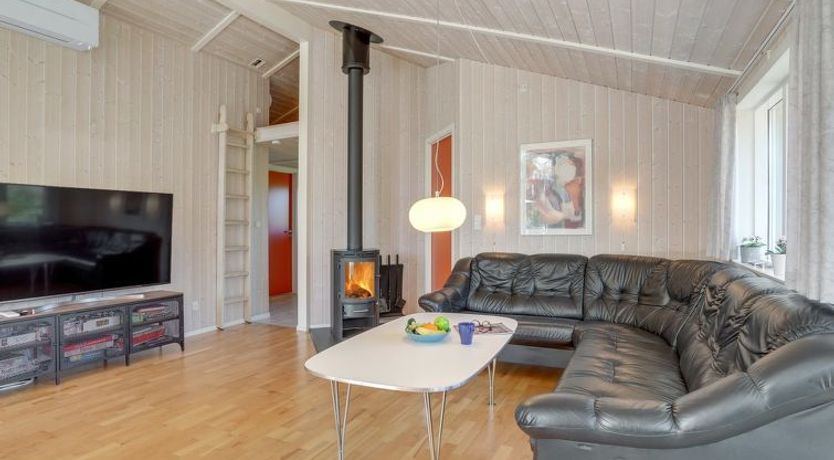 Photo of "Karoliina" - 900m from the sea