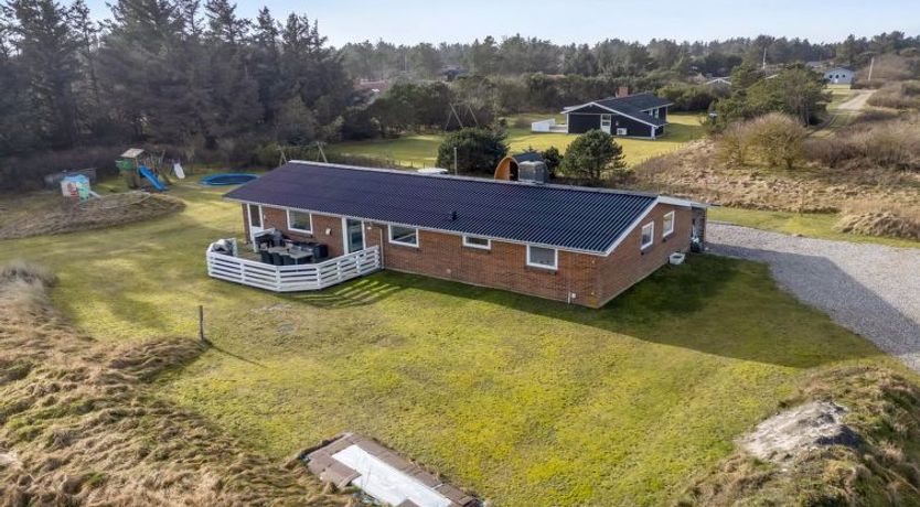 Photo of "Sissan" - 900m from the sea