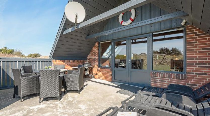 Photo of "Wulfhild" - 800m from the sea