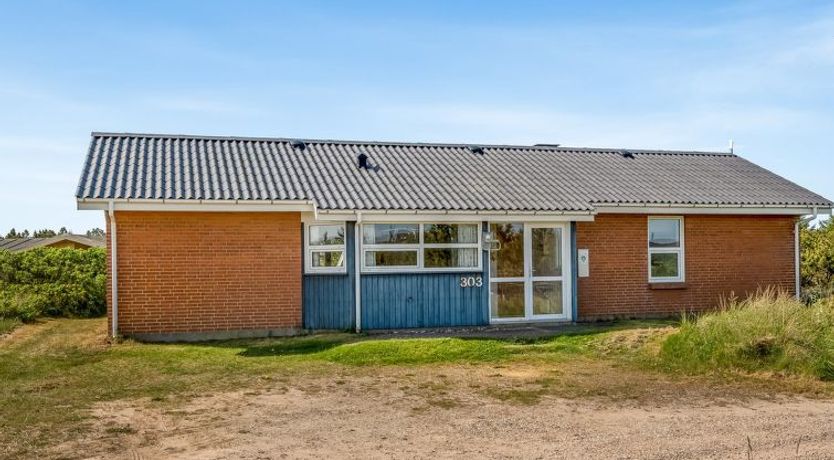 Photo of "Anita" - 500m from the sea