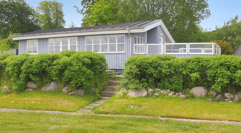 Photo of "Melia" - 50m to the fjord