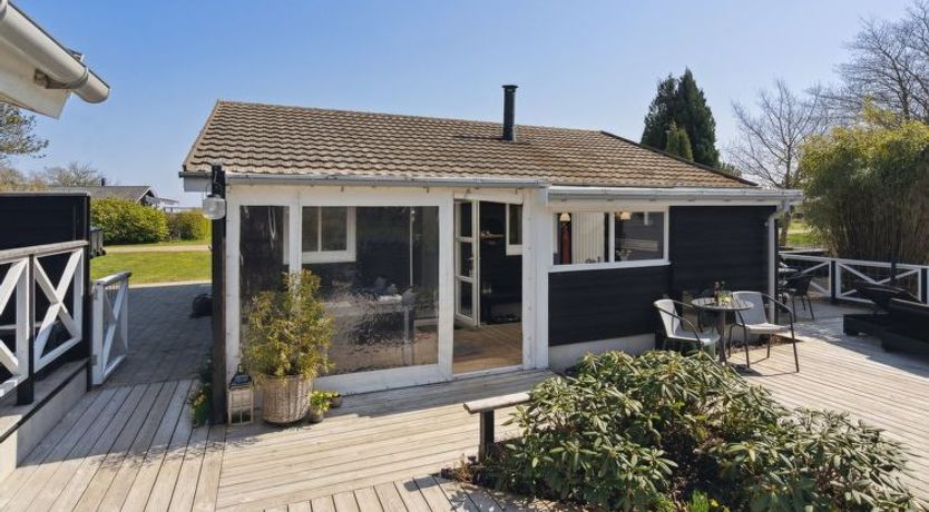 Photo of "Anisa" - 400m from the sea