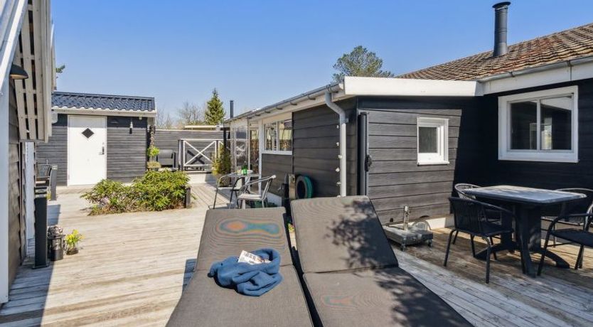 Photo of "Anisa" - 400m from the sea