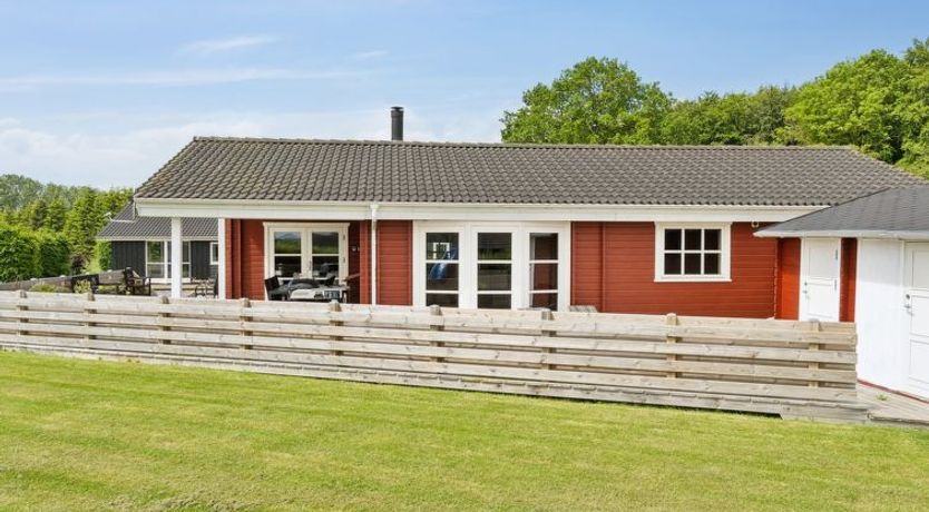 Photo of "Anneli" - 600m from the sea