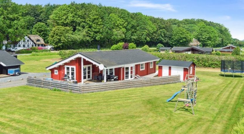 Photo of "Anneli" - 600m from the sea