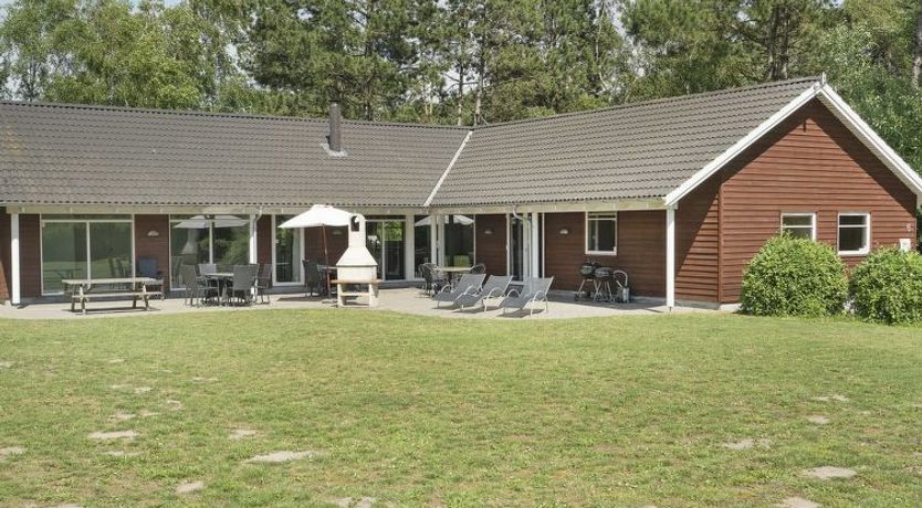 Photo of "Hughe" - 300m from the sea